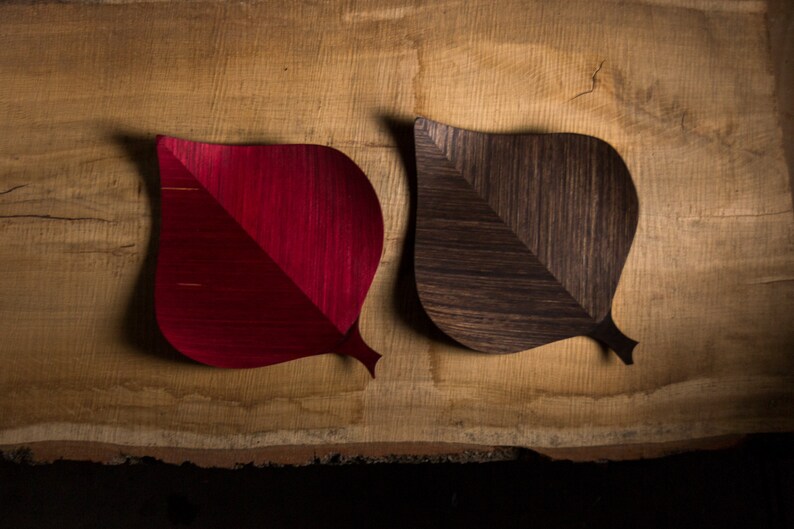Luomus Koivu Serving plate a birch leaf inspired design plate or a serving tray