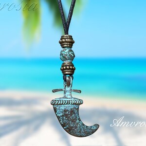 Patina Horn Anhänger Halskette - Surf Halskette - Horn Anhänger - Primitiver Choker - Patina Schmuck - Strand Halskette - Ozean Schmuck - Geschenk