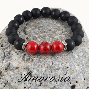 Howlite bracelet, Bracelet with howlite stones, Howlite and onyx bracelet, Black onyx bracelet, Gemstone bracelet, Valentine&#39;s Day gift idea