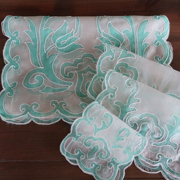 1950's Style Vintage Table Runner Dresser Scarf Set 4 Pcs