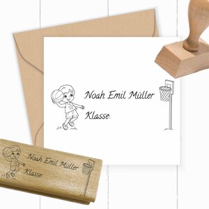 TIMBRO con nome basket per i-maschi, alunni della prima elementare, studenti per l'inizio della scuola ca. 60 x 25 mm come timbro autoinchiostrante/in legno