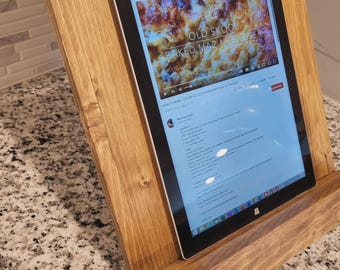 Handgefertigter Kochbuchständer aus Holz, Tablet-Rezepthalter