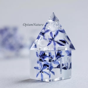 Dice set with real snowdrop Critical Role resin polyhedral dice set for RPG game Dungeons and dragons
