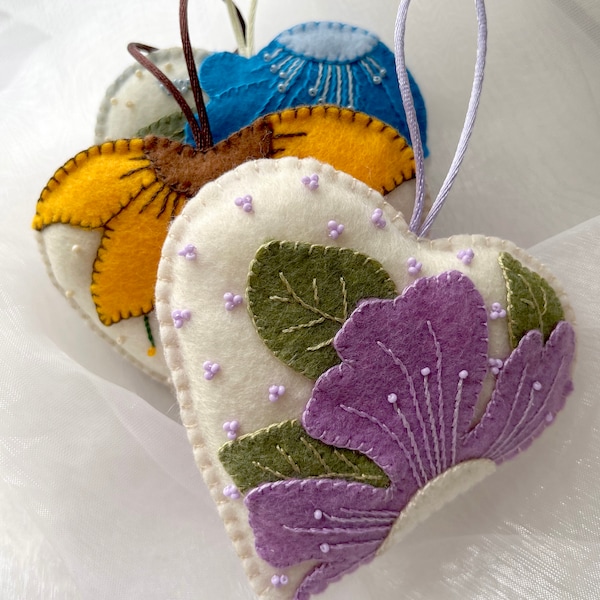 Elegant Summer Flower Felt Heart Ornament, Handmade, Christmas Gift, Made with Beads and Embroidery, Individual