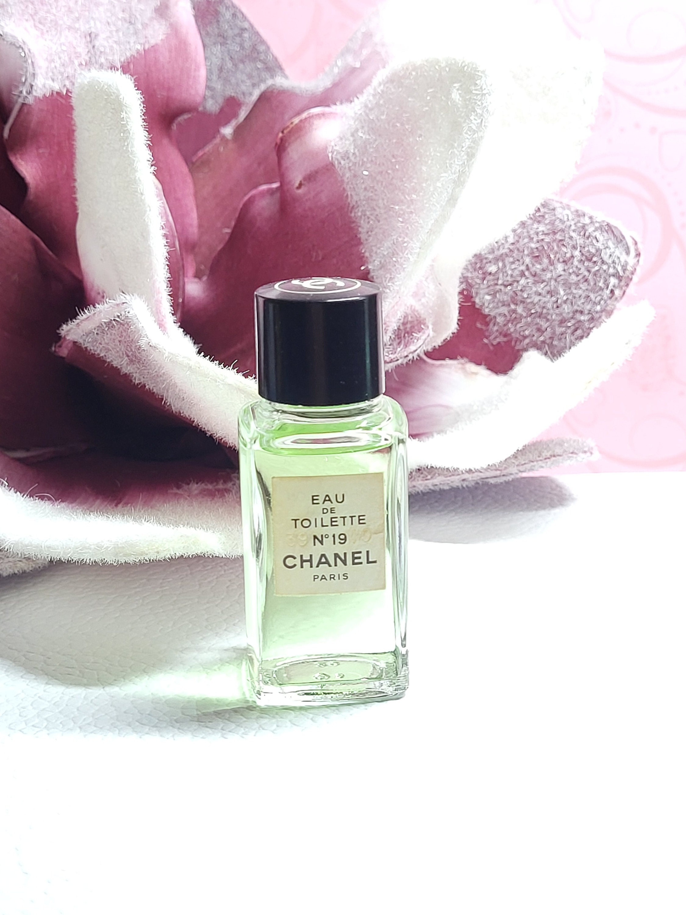 parfum no 19 chanel