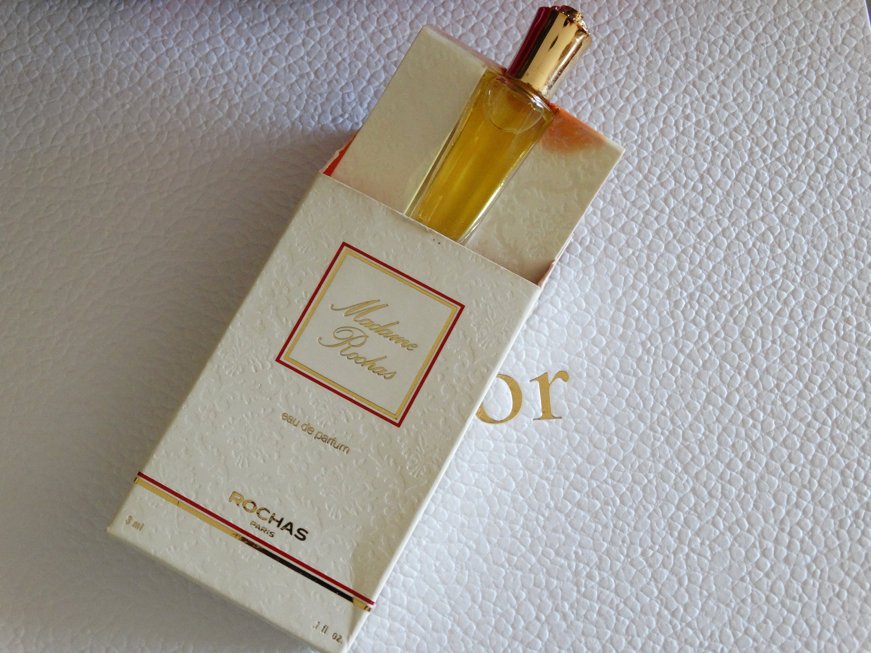 "White Linen" Parfum Miniatur Flakon EdP Eau de Parfum mit Box Estee Lauder 