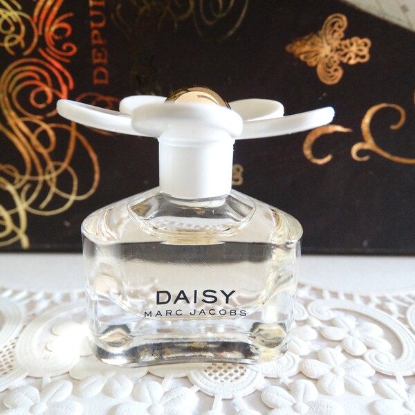 Daisy by Marc Jacobs - Etsy