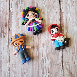 CLAYS: MISC , clay doll, clay dolls, bow centerpieces, clay center for bows, bow center, clay centerpieces, Coco, Blippi, Triangle doll