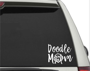 Doodle mamma dekal, doodle mamma fönsterdekal, doodle mamma bildekal, hund mamma dekal, doodle mamma present, present till doodle ägare, doodle laptop dekal