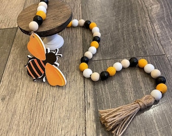 Bumble bee farmhouse wood bead garland, summer wooden bead garland, farmhouse beaded garland, bee decor, rae dunn wooden bead garland