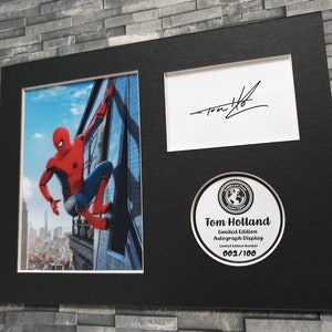 Tom Holland Signed Autograph Display Spider-man The Avengers Limited Edition 8x6 Inches Fully Mounted and Ready To Be Framed image 3