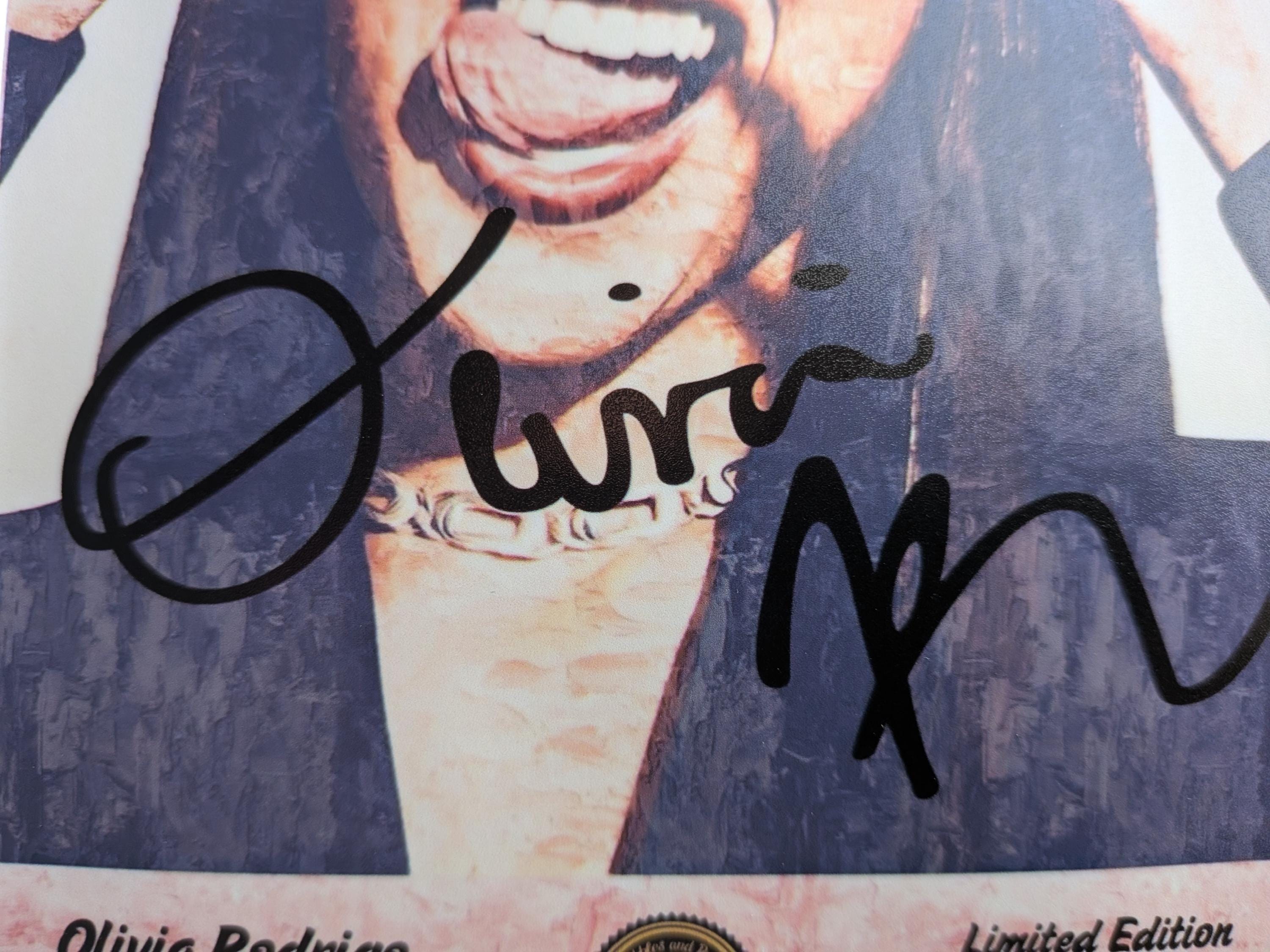 Olivia Rodrigo Limited Edition Signed Autograph Artwork / Display