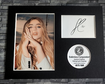 Sabrina Carpenter Limited Edition Signed Autograph Display - Mounted, 8x6
