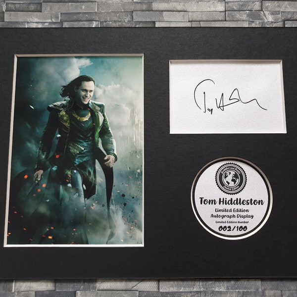 Tom Hiddleston Limited Edition Signed Autograph Display - Mounted, 8x6