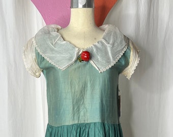 | millésimes des années 1940 Fausse robe de costume de fruit avec col en dentelle | Taille M