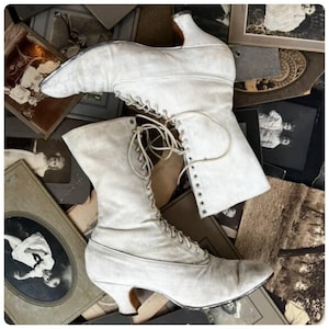 Antique Canvas Victorian Boots | White Pointy Lace Up Wedding Boots | 8 - 8.5