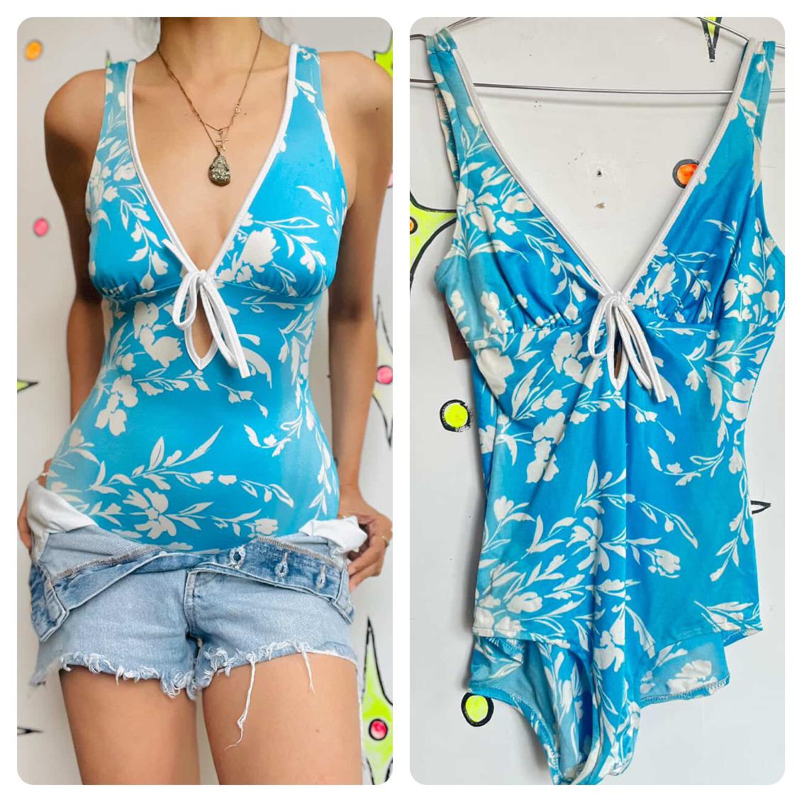 Vintage 70s Blue & White Floral Hawaiian Plunge Swimsuit – Retro