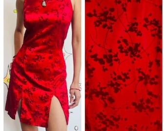 Robe nuisette en satin soyeux rouge cerise vintage des années 90 – Fée grunge gothique vampire taille 5