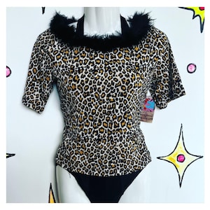 Vintage 1990&#39;s 90s | 90s Leopard Print Crop Top | M