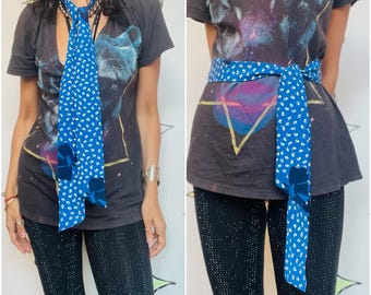 vintage foulard en soie bleu cravate fée grunge cottagecore à pois art portable