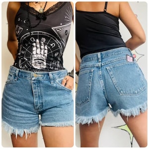 Vintage 90s Grunge Denim Cut Off Shorts - Mid Rise Jean Shorts 32&quot; Waist