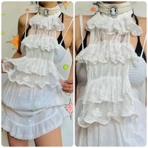 Handmade White Antique Lace Cravat – Steampunk Rococo Pirate Fairy Grunge