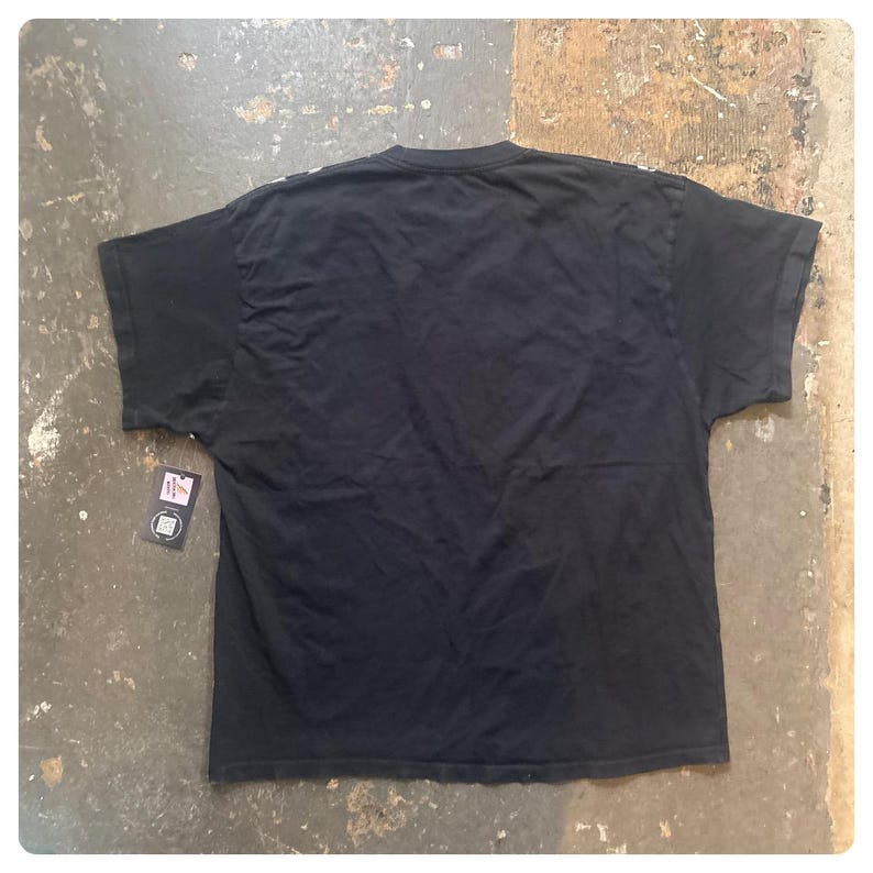 Camiseta Nike World Order Lightning Bolts, artículo de colección raro, estilo deportivo urbano, talla XL imagen 4