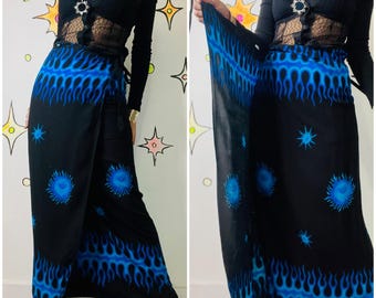 Jupe portefeuille noire vintage des années 90, années 90, jupe longue bohème bohème étoiles soleil lune, flammes bleues