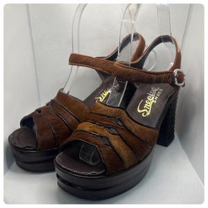 Vintage 1940s Brown Cowhide Leather Peep Toe Wooden Platform Heels | 6.5 - 7