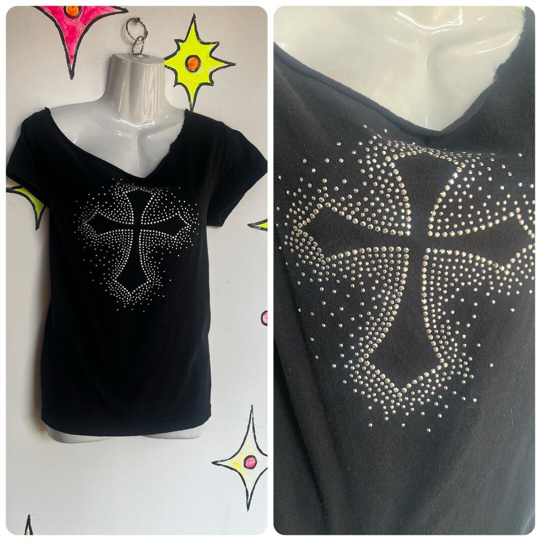 Vintage Cross Gemmed Grunge Tee-462