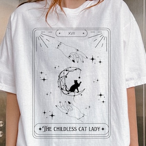 子なし猫女タロットカード - コンフォートカラー選挙政治民主党リベラルTシャツTシャツ強い女性フェミニスト