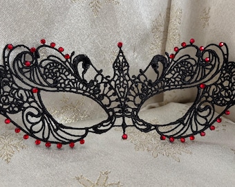 Black Masquerade Mask Lace & Red Diamante Red Satin Ties Halloween Masquerade Ball, Weddings, New Year&#39;s 2025 Masked Balls, Christmas Party
