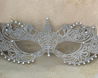 Silver Masquerade Mask Lace with Jewelled Diamantes Venetian Halloween Masquerade Balls Weddings New Year&#39;s 2025 Christmas Party Masked Ball