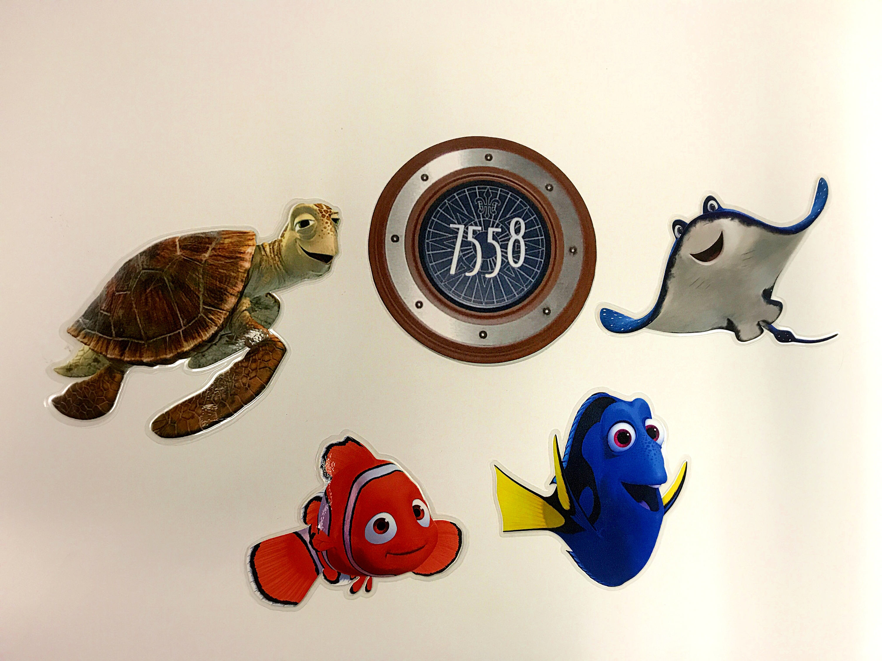 Disney Cruise Stateroom Door Magnet Finding Nemo Dory Mr. Ray Crush Laminated Card Stock Decoration Fish Extender Gift