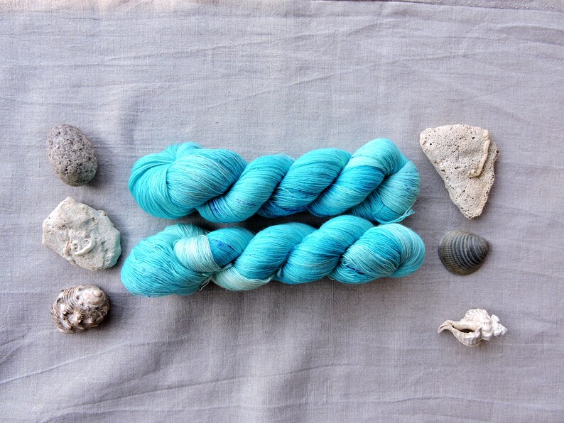 Laguna LACE 100/% merino wool Hand Dyed Yarn