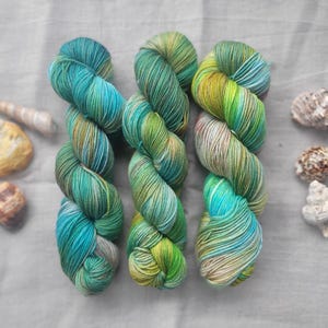 GREEN 4ply- Hand Dyed  Merino Sock Yarn