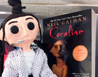 Poupée Coraline « Mini-moi » faite main personnalisée