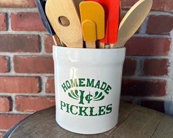 Tarro de pepinillos Friends: Porta utensilios de cocina de cerámica Monica