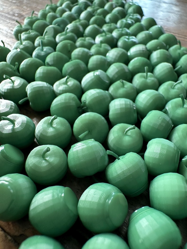 Disappearing Cabinet: Fantasy Bookshelf Decor for Fanfic Lovers image 12