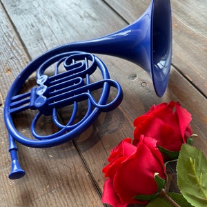 Fully 3D Blue French Horn/ Legen wait for it Dary/ HIMYM/ Proposal Prop image 3