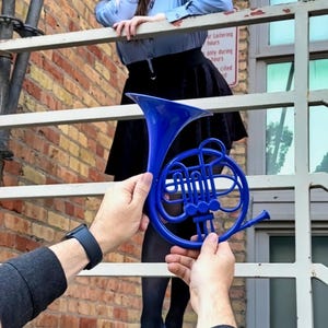 Decoración de trompa azul: regalo legendario totalmente en 3D. ¡Espéralo! imagen 8