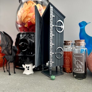 Disappearing Cabinet: Fantasy Bookshelf Decor for Fanfic Lovers image 7