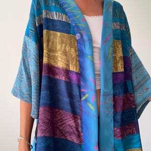 patchwork zijden shirt gratis grootte unisex topper hippie boho festivalkleding kleurrijk upcycled oversized blouse vintage retro feestoutfit