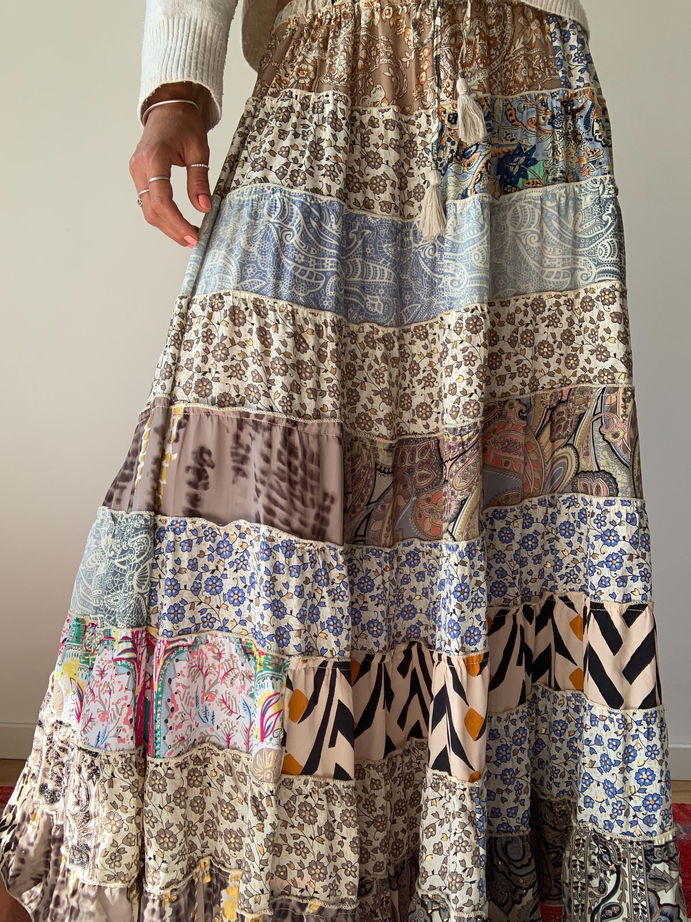 Jupe Mexicaine Brodée Multicolore - Coupe A-Line Taille M - Neuf Sans étiquettes