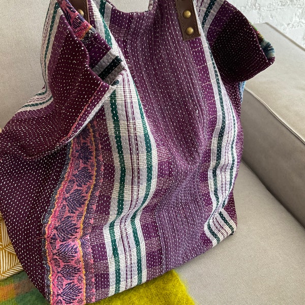 Lila dicke Vintage Kantha Umhängetasche tägliche große Handtasche Boho Reise bequeme Arbeit Schule Markt weiche leichte bescheidene lässige Tasche