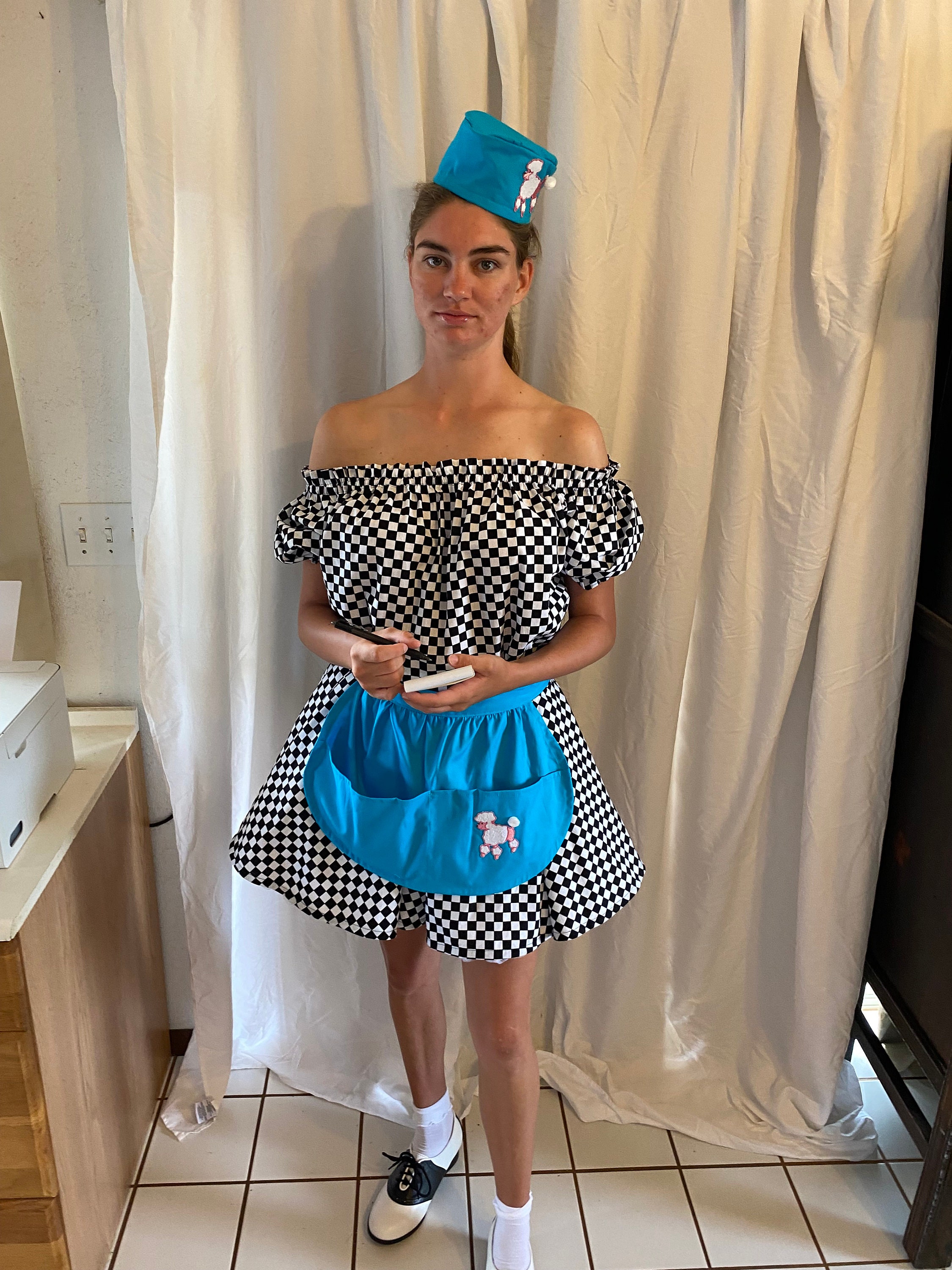 Dress Up America 50s Diner Waitress Costume For Kids - Blue Carhop Dress With Apron & Hat - View #3