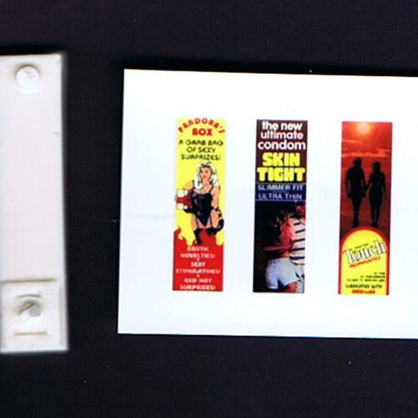 1:25 G scale model resin condom vending machine