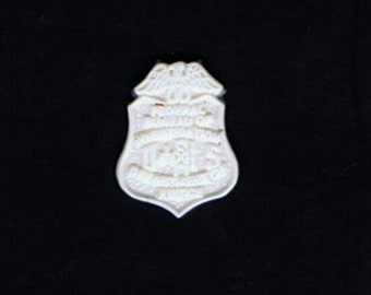 1:6 scale model resin FBI badge