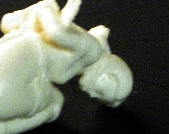 1:25 Scale Model Mature Nude Female Bound Balltie Bondage Figure Ball