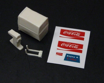 1:25 G scale model diner soda pop Coke dispenser